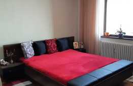 Apartament de 3 camere, 88 mp, decomandat, parcare, zona Magheru!