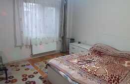 Apartament de 3 camere, etaj intermediar, decomandat, Rogerius