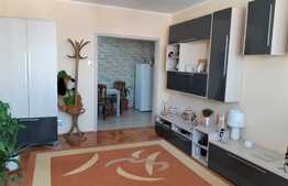 Apartament de 3 camere, decomandat, loc de parcare, zona Magheru!