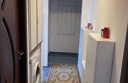 Apartament de 3 camere, 47 mp, decomandat, zona Piata 22 Decembrie