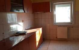 Apartament de 4 camere, 84 mp, etaj 3, zona Rogerius