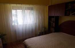 Apartament de 3 camere, decomandat, zonă ușor accesibilă cu facilități diverse