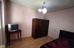 Apartament 2 camere, etaj intermediar, zona Velenta!