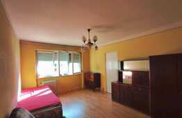 Apartament 2 camere, etaj intermediar, zona Velenta!