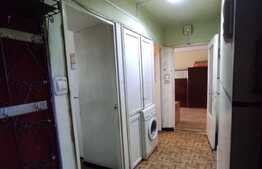 Apartament 2 camere, etaj intermediar, zona Velenta!