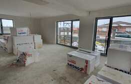 Casă de 4 camere spațioase la intrare în Sântandrei