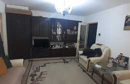Apartament de 2 camere, semidecomandat, zona Perla