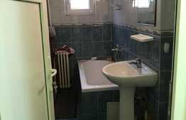 Apartament 3 camere, semidecomandat, zona Nufarul