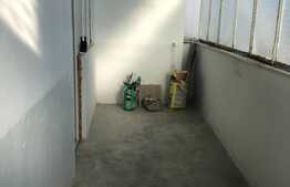 Apartament 4 camere, decomandat, garaj, zona Cantemir