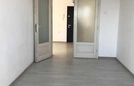 Apartament 4 camere, decomandat, garaj, zona Cantemir