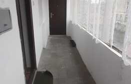 Apartament de 2 camere, etaj intermediar, zona Cantemir