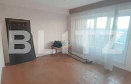 Apartament de 4 camere, suprafață 87 mp, decomandat, tripla orientare, zona Cantemir