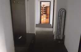 Apartament de 4 camere, suprafață 87 mp, decomandat, tripla orientare, zona Cantemir