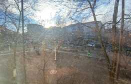 Apartament 2 camere, decomandat, etaj intermediar, zona Iosia!