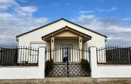 Casa la cheie, 157 mp utili, teren 600 mp, in Fughiu