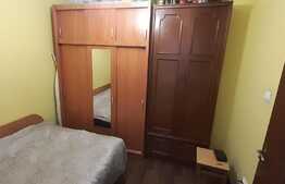 Apartament de 3 camere, semidecomandat, zona Decebal