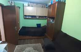 Apartament de 3 camere, semidecomandat, zona Decebal