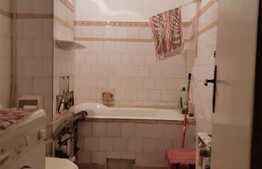 Apartament de 3 camere, decomandat, etaj intermediar, zona 22 Decembrie!