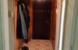 Apartament de 3 camere, decomandat, etaj intermediar, zona 22 Decembrie!