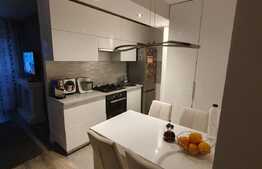 Apartament de 2 camere, 47 mp utili, etaj intermediar, semicentral