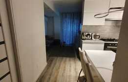 Apartament de 2 camere, 47 mp utili, etaj intermediar, semicentral