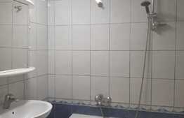 Apartament de 3 camere, 56 mp, etaj intermediar, zona Decebal