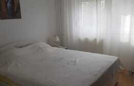 Apartament de 3 camere, 56 mp, etaj intermediar, zona Decebal