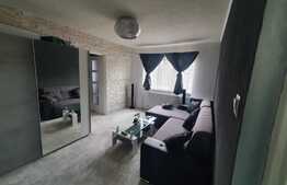 Apartament de 2 camere, cochet, etaj intermediar, zona Nufarul