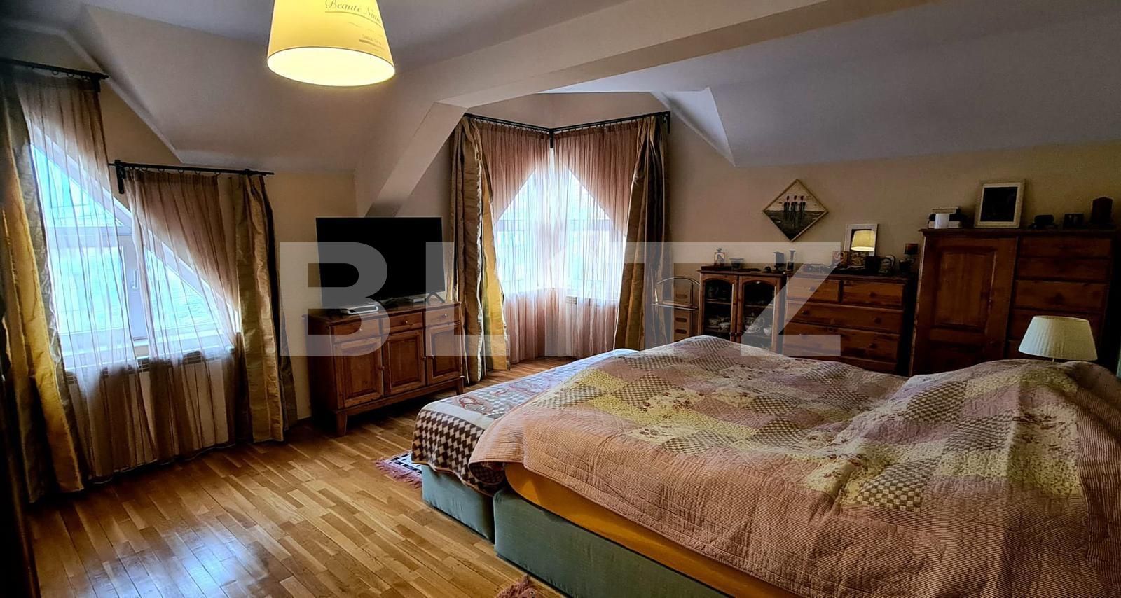 Casa de vânzare 4 camere Central - 82110CV | BLITZ Oradea | Poza2