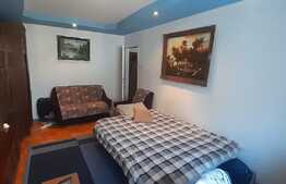 Apartament de 3 camere, decomandat, etaj intermediar, zona Decebal