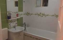 Apartament de 3 camere, decomandat, etaj intermediar, zona Decebal