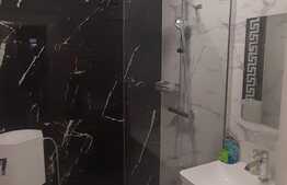 Apartament de 4 camere, decomandat, dubla orientare, zona Rogerius