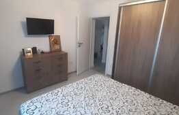 Apartament de 4 camere, decomandat, dubla orientare, zona Rogerius