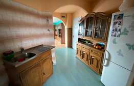 Apartament 3 camere, decomandat, dubla orientare, zona Razboieni 