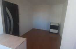 Apartament de 3 camere, semidecomandat, etaj intermediar, zona Calea Aradului