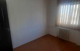 Apartament de 3 camere, semidecomandat, etaj intermediar, zona Calea Aradului