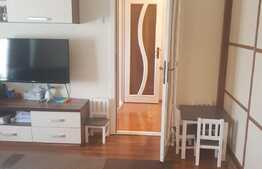 Apartament de 2 camere, 54 mp, etaj intermediar, zona Piața Rogerius