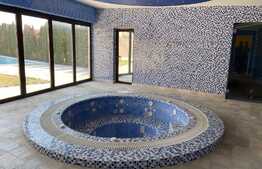 Cladire excepțională pe 4 niveluri cu un teren de 2000 mp