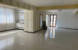 Cladire excepțională pe 4 niveluri cu un teren de 2000 mp