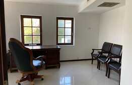 Cladire excepțională pe 4 niveluri cu un teren de 2000 mp