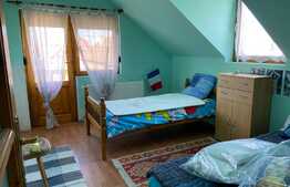 Casa 5 camere în Tărian cu teren de 1400 mp