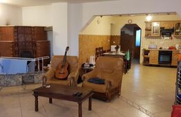 Casa 5 camere în Tărian cu teren de 1400 mp