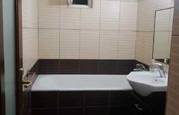 Apartament de două camere, 55 mp, etaj intermediar, zona Rogerius