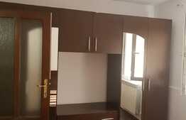 Apartament de două camere, 55 mp, etaj intermediar, zona Rogerius