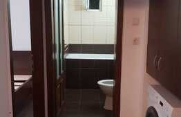 Apartament de două camere, 55 mp, etaj intermediar, zona Rogerius