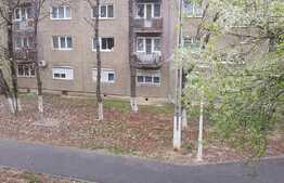 Apartament de două camere, 55 mp, etaj intermediar, zona Rogerius