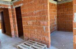 Casa de 100 mp, cu un teren de 505 mp in Santandrei