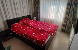 Apartament de 3 camere, decomandat, etaj intermediar, zona Decebal