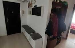 Apartament de 3 camere, decomandat, etaj intermediar, zona Decebal