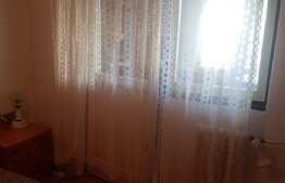 Apartament de trei camere, 46 mp, etaj 1, zona Aleea Calinului